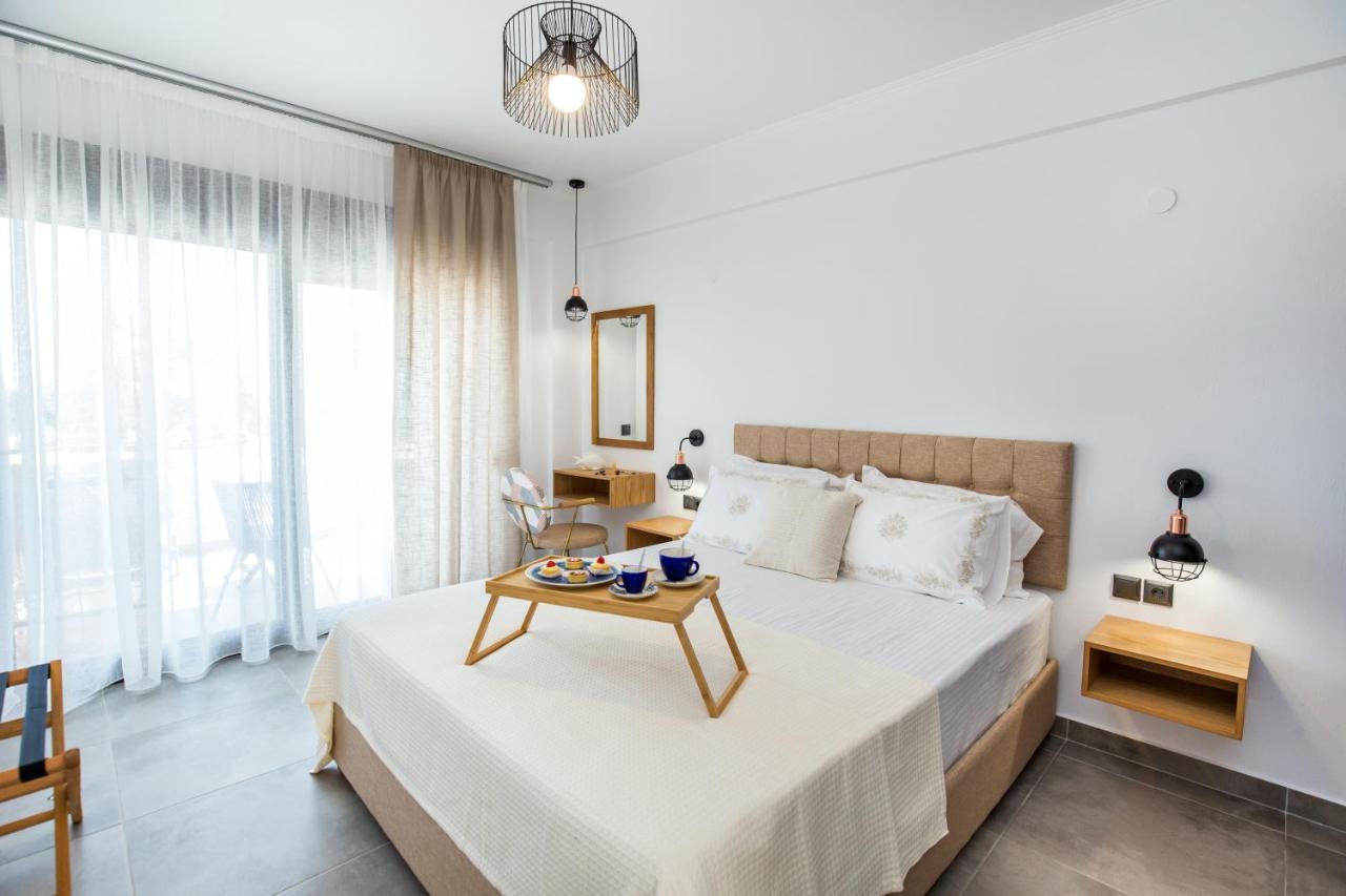 Deluxe Δίκλινο Δωμάτιο με Μπαλκόνι και θέα στη Θάλασσα