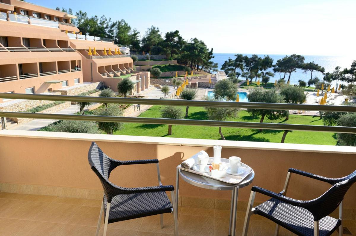 Triple Room with Sea View