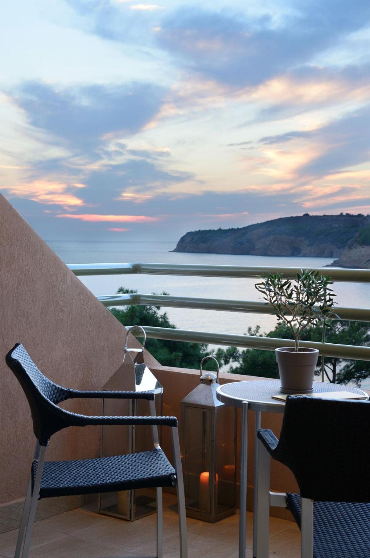 Deluxe Double or Twin Room with Sea View