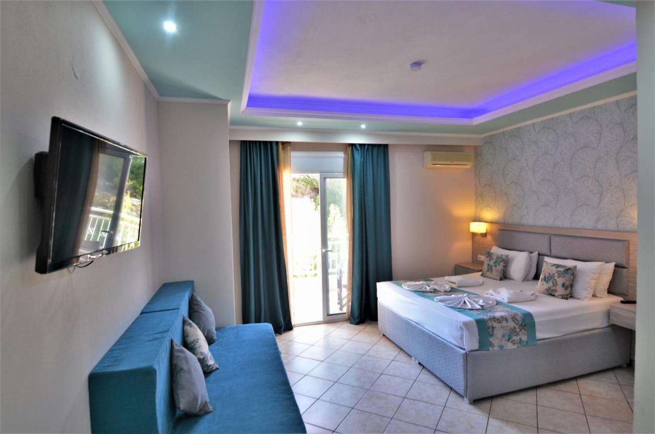 Superior Family Room