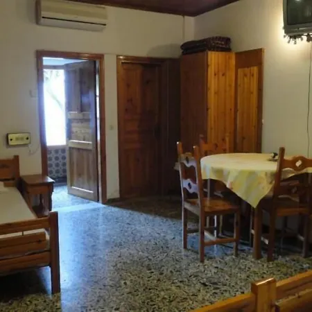 Vicky Rooms & Apartments-3